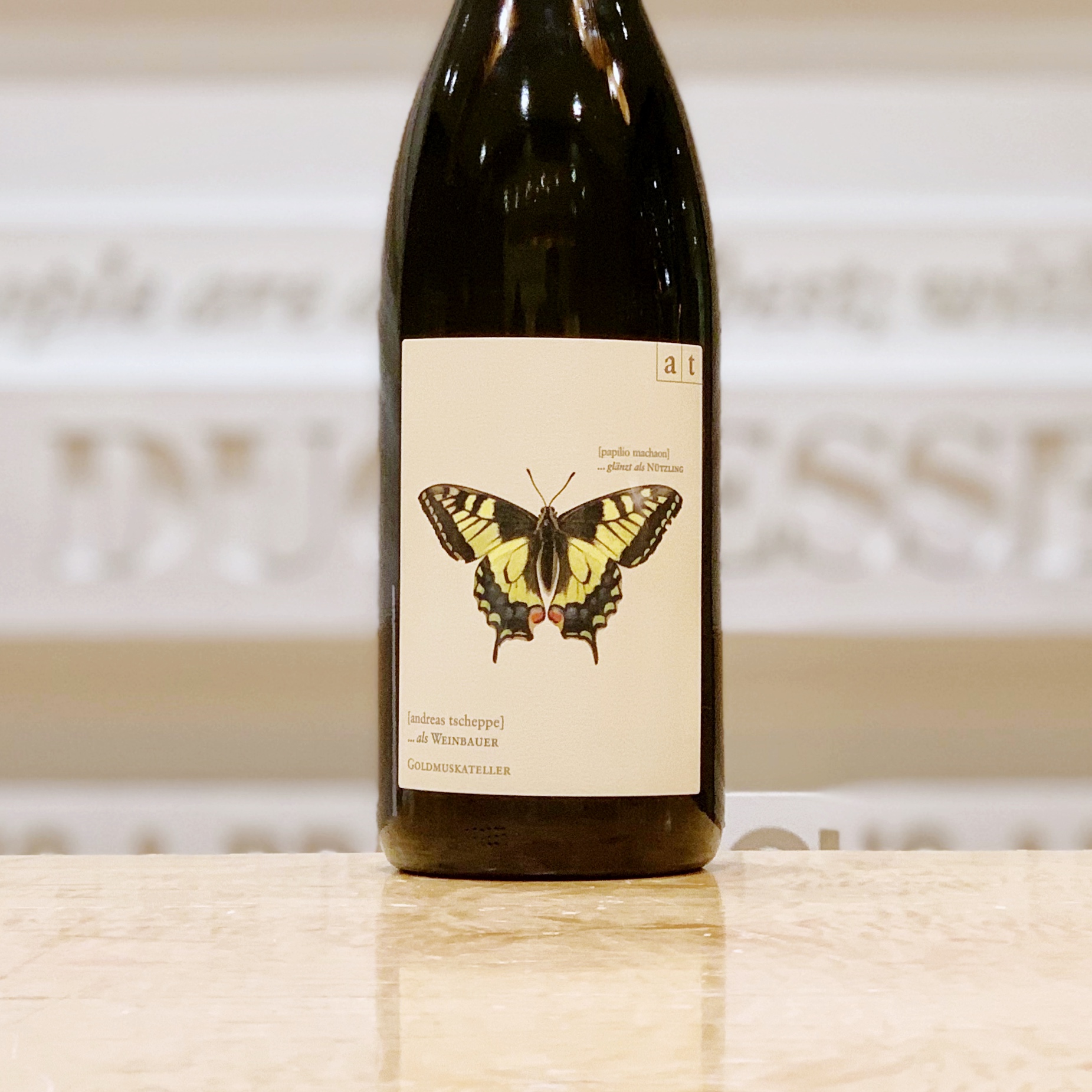 Tscheppe_Swallowtail_Butterfly_Gold_Muskateller_2017