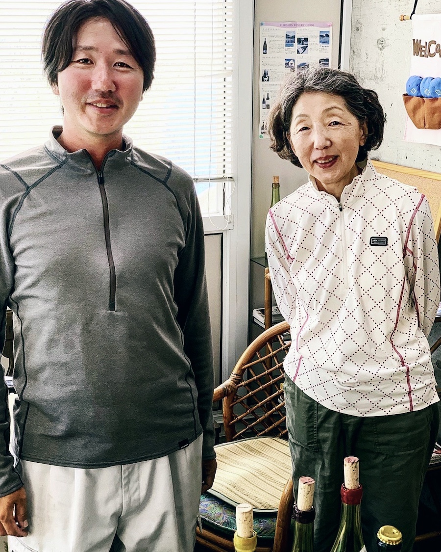Nakajima-san_with_his_mother